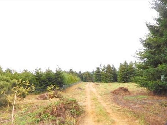 2nd image of 4180 Twin Fawn Ln