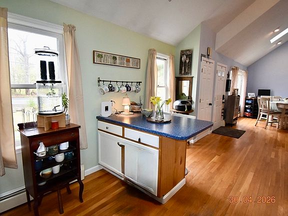 5th image of 51 Slater St