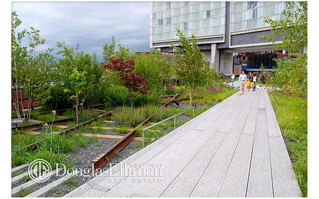 Rented by Douglas Elliman | media 16