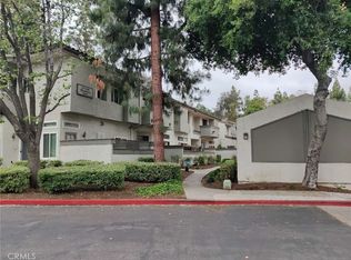 31 Blackbird Ln, Pomona, CA 91766