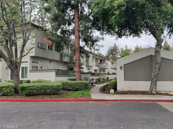 31 Blackbird Ln, Pomona, CA 91766