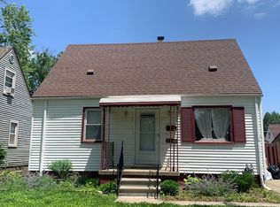 2162 Thomas St, Lincoln Park, MI 48146