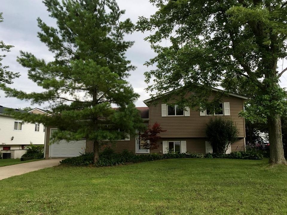 1st image of 429 Hathaway Ct