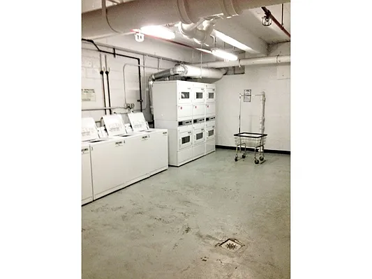 Rented by MNS | media 7