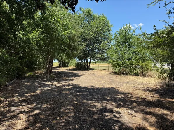 101 County Road 4709, Leonard, TX 75452