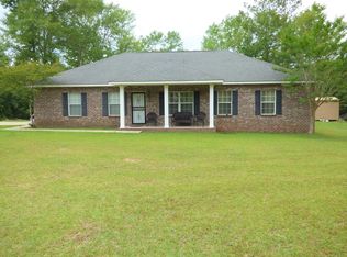 1087 Raney Cir, McComb, MS 39648