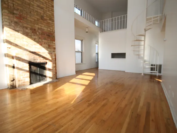 424 W Belden Ave, Chicago, IL