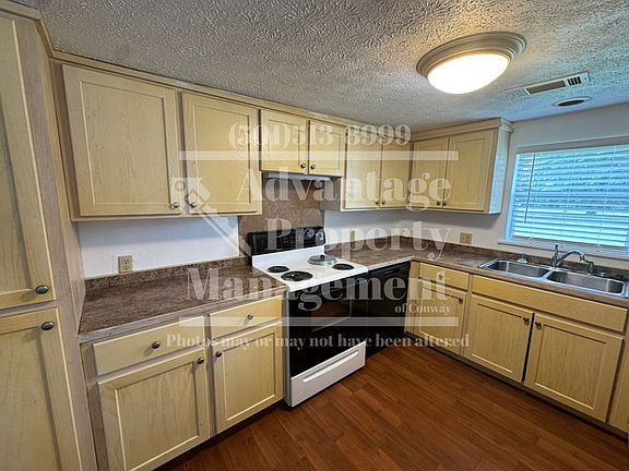 5th image of 303 E Church St