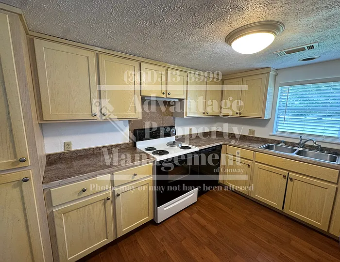 303 E Church St — Photo 5