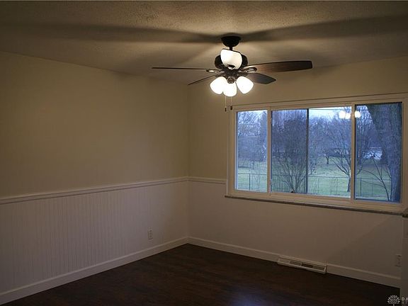 4th image of 2720 Edwin Dr
