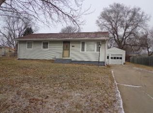 105 Robin Rd, Council Bluffs, IA 51503