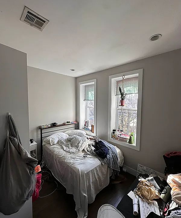 1st image of 168 Irving Ave #3A