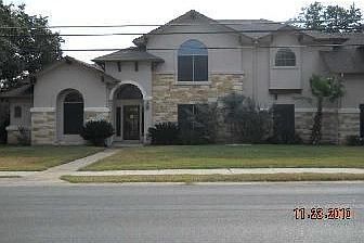 1st image of 402 Lakeway Dr