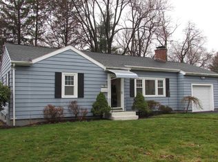 11 Priscilla Ln, Poughkeepsie, NY 12603