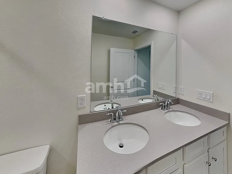 2503 Sunrise Landing Loop — Photo 24
