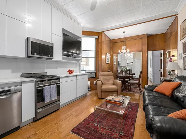 406 W 47th St APT 2A, Manhattan, NY 10036