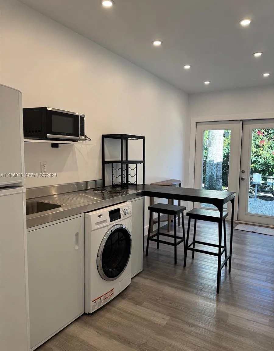 1 bed, 1.0 bath, 480 sqft, $1,500 — Photo 1
