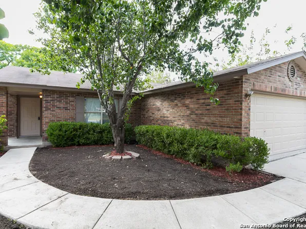 8251 Sunshine Trail Dr, San Antonio, TX 78244