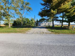 919 Crane Rd, De Soto, IL 62924