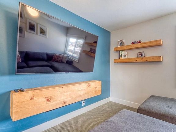 3rd image of 8392 San Capistrano Way