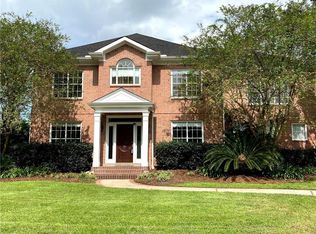 6 Eagle Trace Dr, New Orleans, LA 70131