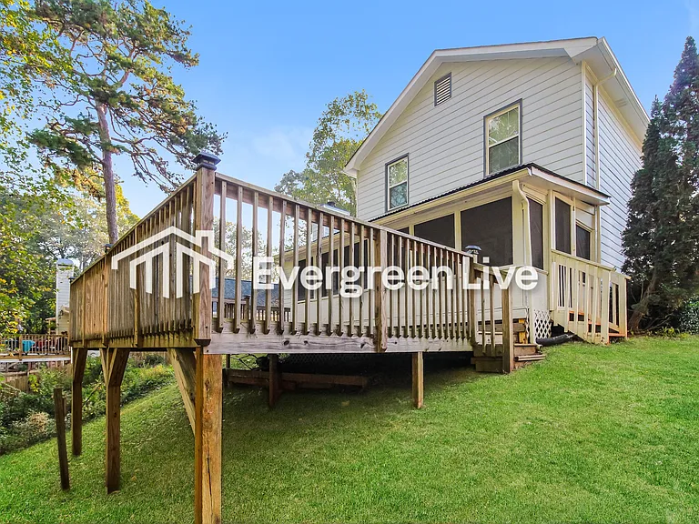 390 Springlake Dr — Photo 13