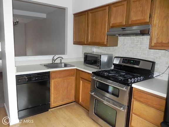 4th image of 6144 Brook Dr