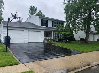 12 Briartwist Ln, Howell, NJ 07731