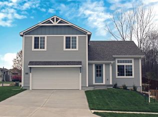 611 SE 21st St, Oak Grove, MO 64075