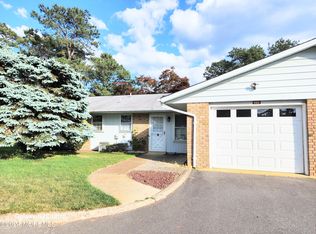 14B Cambridge Cir, Manchester, NJ 08759