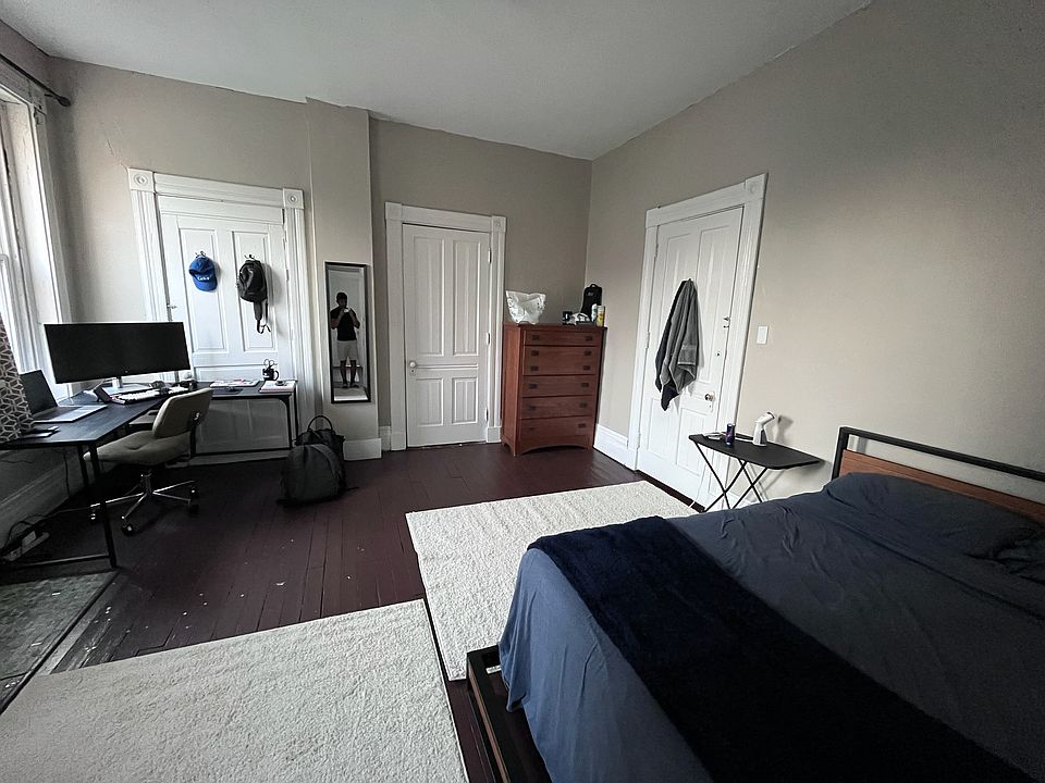 1st image of 2355 W McMicken Ave #2
