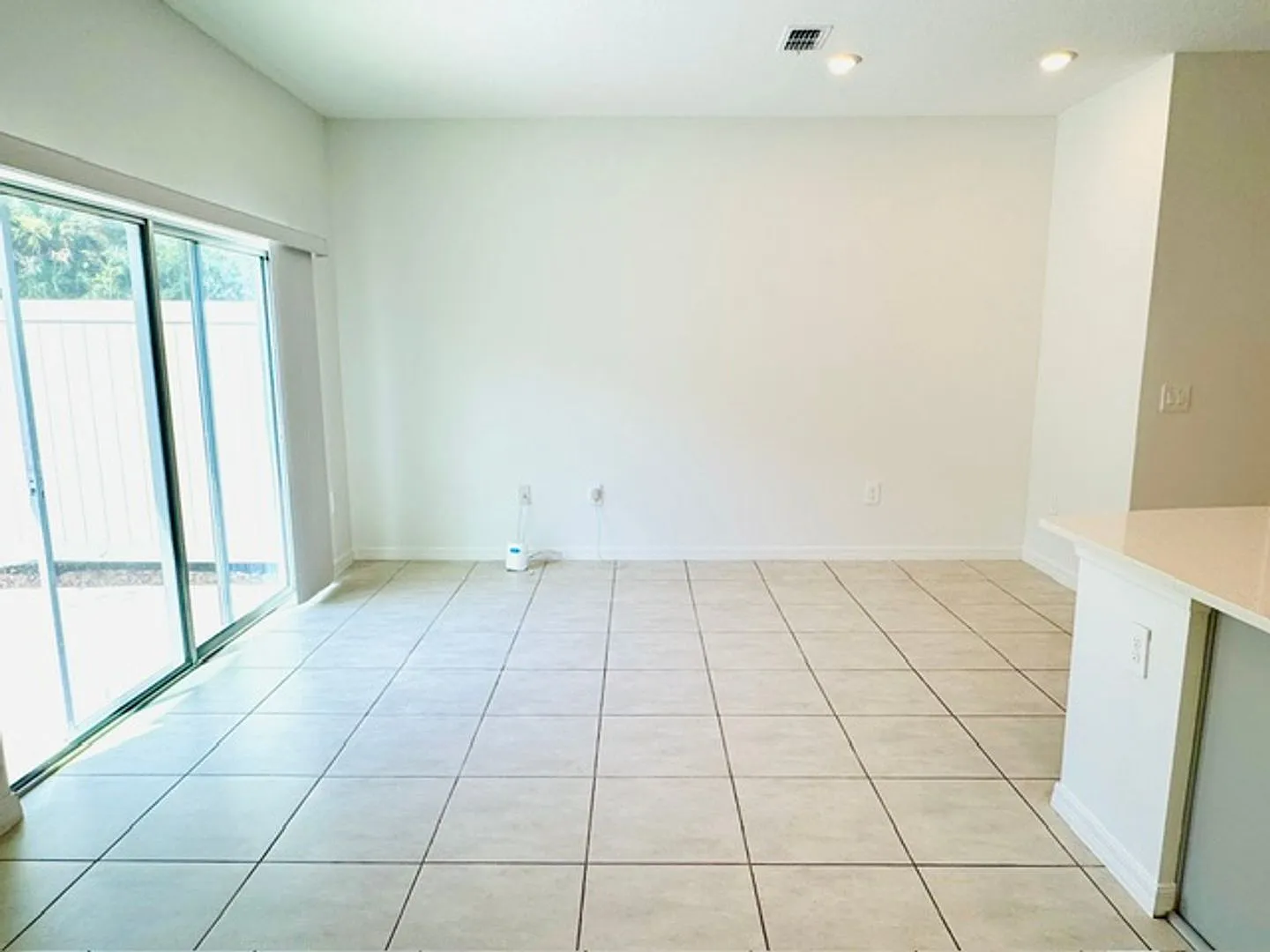 Modern 3 Bed / 2.5 Bath Townhome Move-In Ready — Photo 3