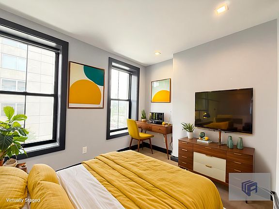 4th image of 121 Kent Ave #3E