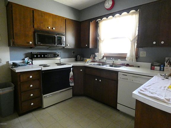 5th image of 2395 Lora Dr