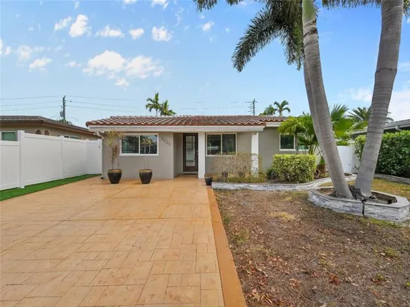 4620 NE 1st Ter, Oakland Park, FL 33334