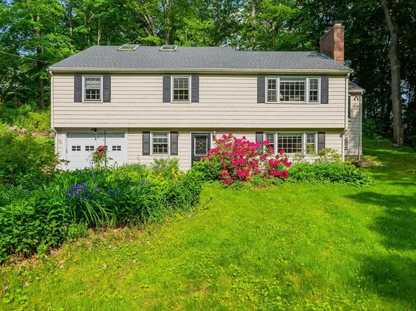 60 Allen St, Lexington, MA 02421