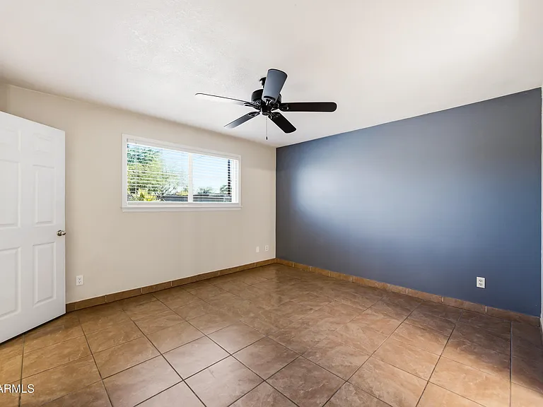 4213 E Sahuaro Dr — Photo 12