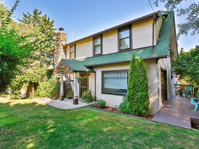 2250 W Sherman Ave, Hood River, OR, 97031
