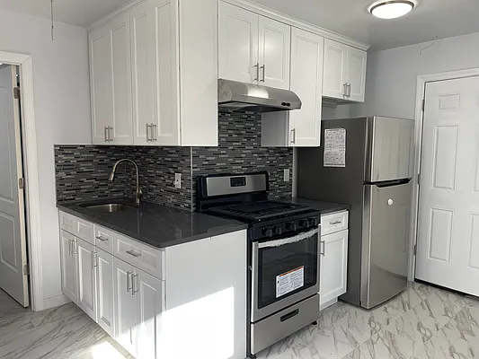 Rented by Compass | media 8