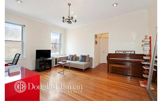 Sold by Douglas Elliman | media 10