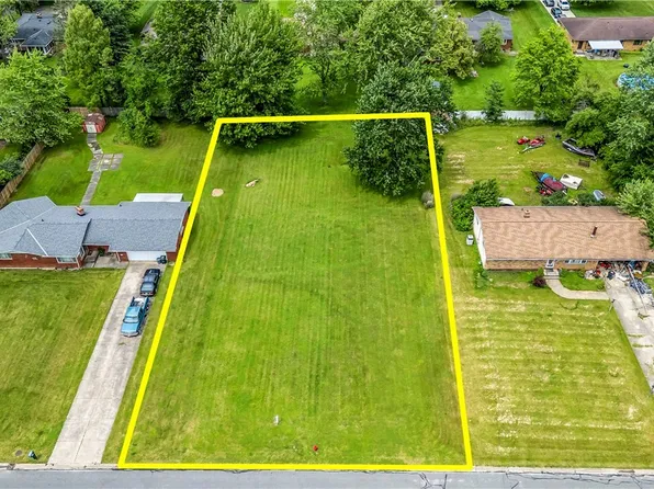 12778 Patricia Dr, North Royalton, OH 44133