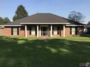 7048 Lake Comite Dr, Baton Rouge, LA 70818