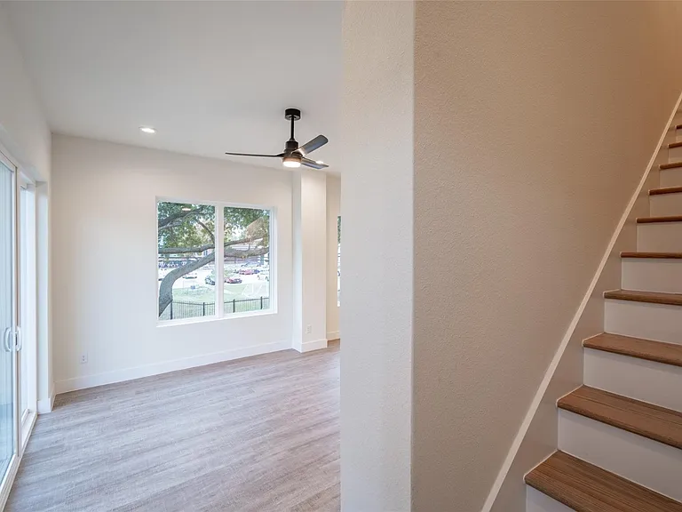 1614 N Fitzhugh Ave #301 — Photo 12