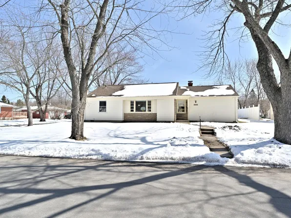 3002 6th Ave E, Hibbing, MN 55746