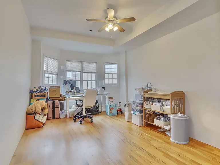 205-207 Madison St #2B — Photo 13