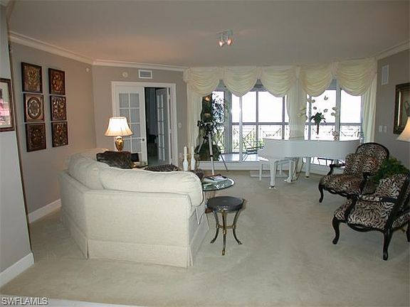 3rd image of 4021 Gulf Shore Blvd N APT 605