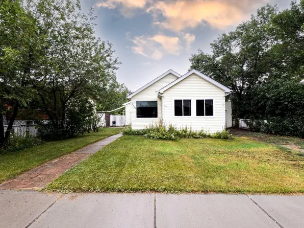 56th St #5304, Taber, AB T1G 1L8