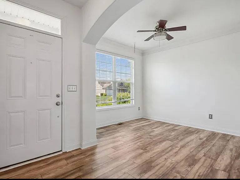 140 Andiron Dr — Photo 5