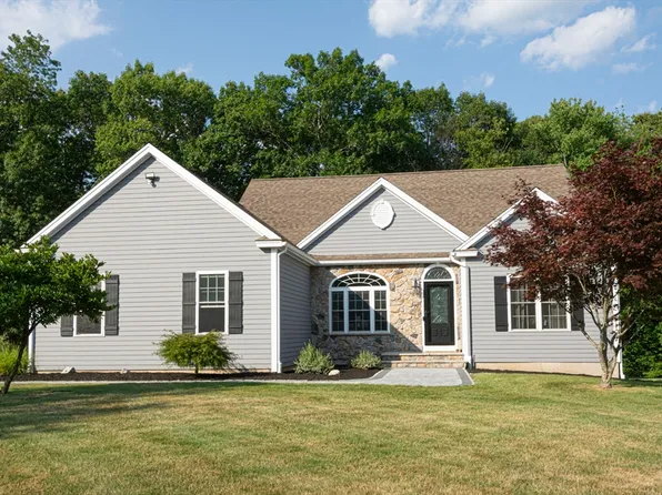258 Nicholas Dr, Lancaster, MA 01523