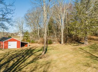 212 Covell Rd, Pomfret Center, CT 06259